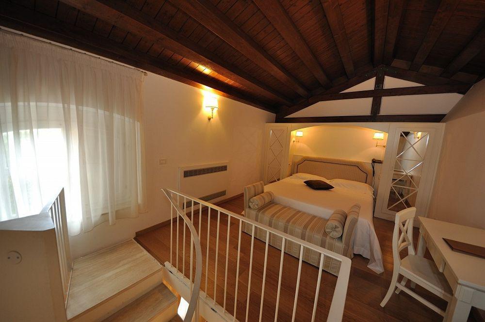 Villa Bonocore Maletto Hotel & Spa Cardillo Phòng bức ảnh